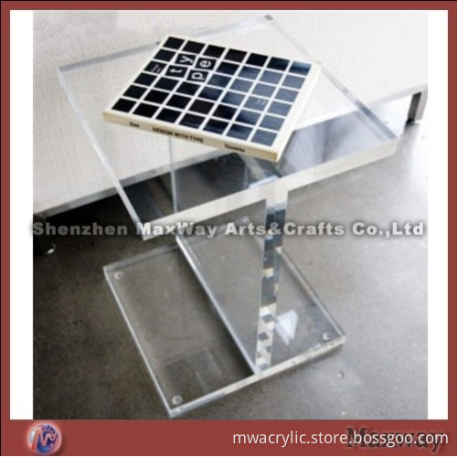 Modern and elegant thickened acrylic end table
